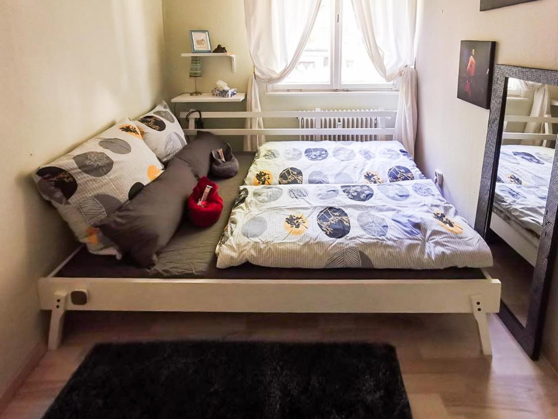 Cosy Room In Our Apartment Берлін Екстер'єр фото